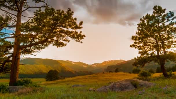 Montagnes Rocheuses Coucher de soleil time-lapse 4k — Video