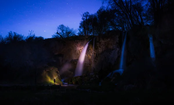 Rifle Falls en la noche Colorado Cascada triple cascada — Foto de Stock