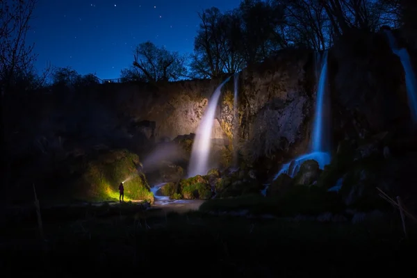 Gewehr fällt in der Nacht Colorado Kaskade dreifachen Wasserfall — Stockfoto