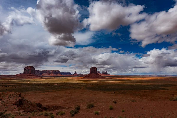 Artist Point Over Monument Valley — стоковое фото