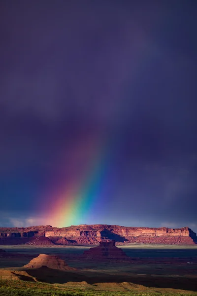 Arco-íris sobre o Vale dos Deuses — Fotografia de Stock