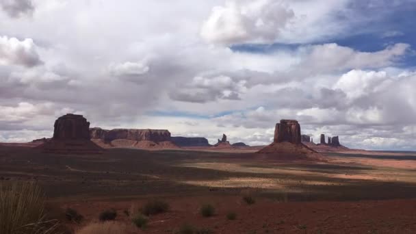 Artist Point Over Monument Valley — стоковое видео