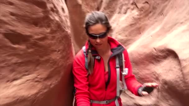 Exploring kleine Wild paard Canyon Utah — Stockvideo