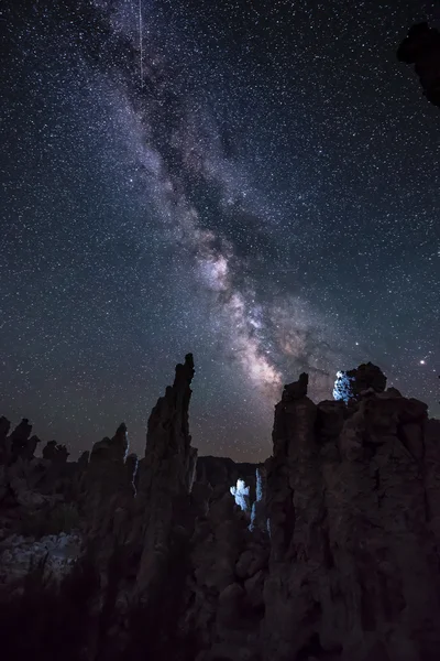 Lago Mono de Noche Vía Láctea California Paisajes — Foto de Stock