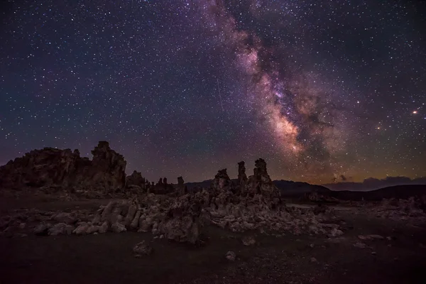 Lago Mono de Noche Vía Láctea California Paisajes —  Fotos de Stock