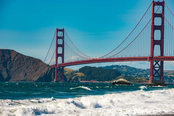 Golden Gate Bridge at Baker Beach — Stock Photo, Image