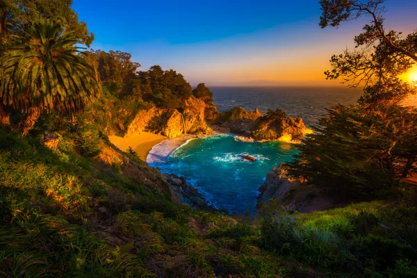 Big sur california mcway düşer — Stok fotoğraf