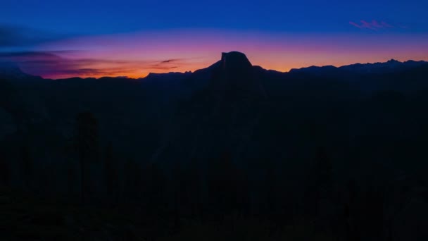 Yosemite National Park Sunrise Glacier Point que la mitad de la bóveda de Time-lapse 4k — Vídeo de stock