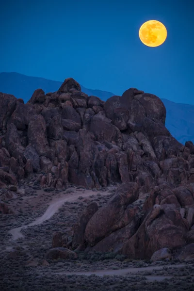 Krajobraz Alabama Hills w Kalifornii — Zdjęcie stockowe