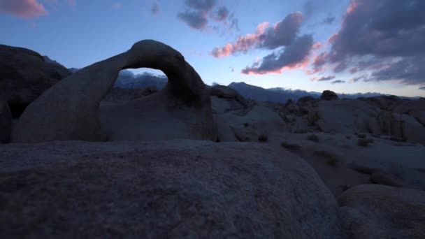 Mobius Arch Alabama Hills Lone Pine Kalifornie — Stock video