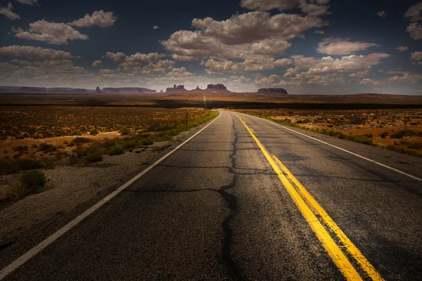 Hwy 163 toward Monument Vally Forrest Gump Point — Stock Photo, Image