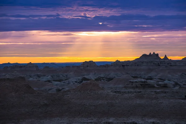 Nascer do sol no Parque Nacional de Badlands — Fotografia de Stock