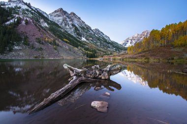 Maroon gündoğumu Aspen Colorado çan