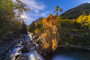 Autumn in Crystal Mill Colorado Landscape clipart