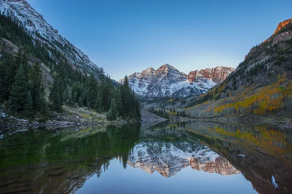 Maroon Bells Sunrise Mirror Reflection — Stock Photo, Image