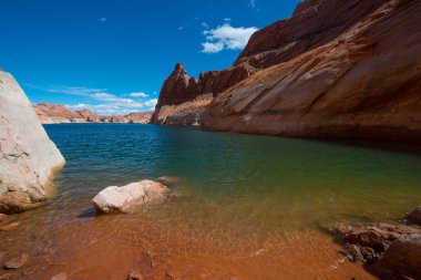Hole in the Rock Beach Glen Canyon Utah