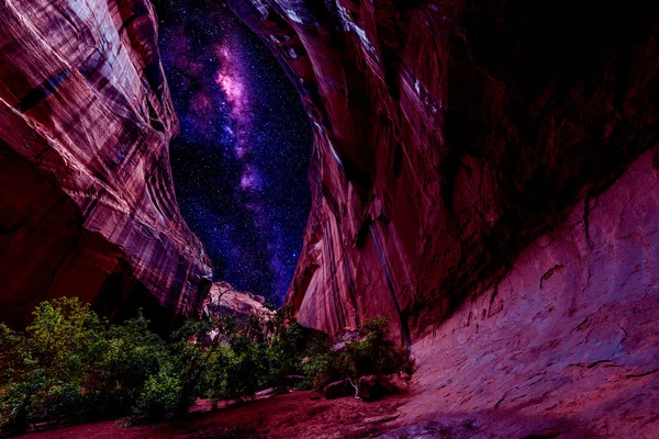 Milky Way over the Neon Canyon — Stock Photo, Image