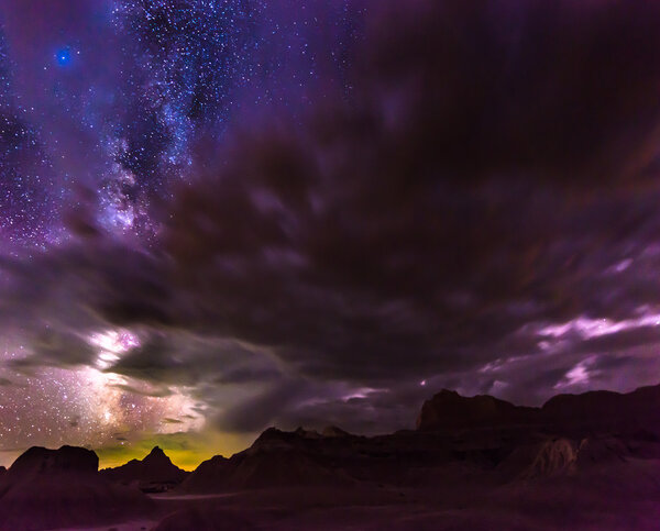 Облачная ночь в Южной Дакоте
