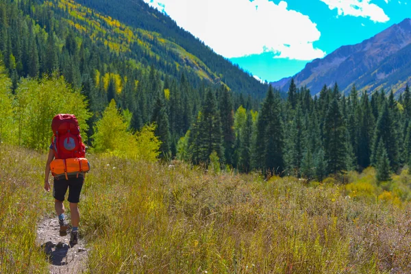 Mochilero excursionista Colorado Fall — Foto de Stock