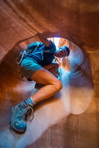 Vandring Peekaboo Slot Canyon — Stockfoto