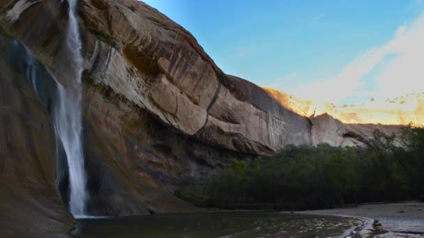 Calf Creek Falls, vitello Creek Canyon, Grand Staircase-Escalante National Monument, Utah, Usa, America — Video Stock