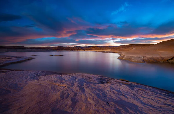 Lago Powell después de la puesta del sol — Foto de Stock