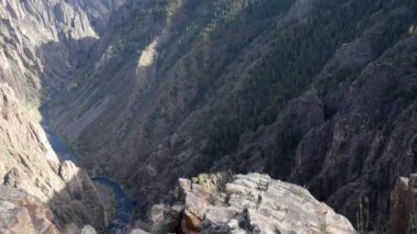 Gunnison Ulusal Parkı 'nın Kara Kanyonu