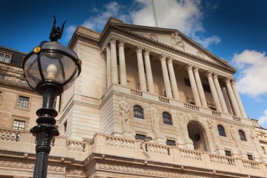 İngiltere'de Threadneedle Street Londra Bankası.