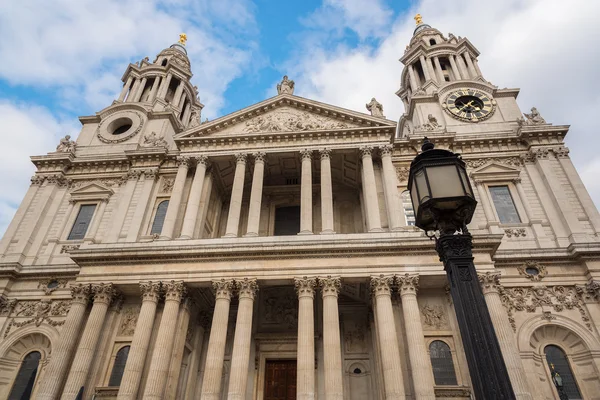 Front facade of St Paul's Cathedral London — Stock Photo, Image