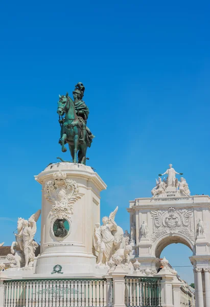 商业广场和葡萄牙国王若泽 · 里斯本的雕像 — 图库照片