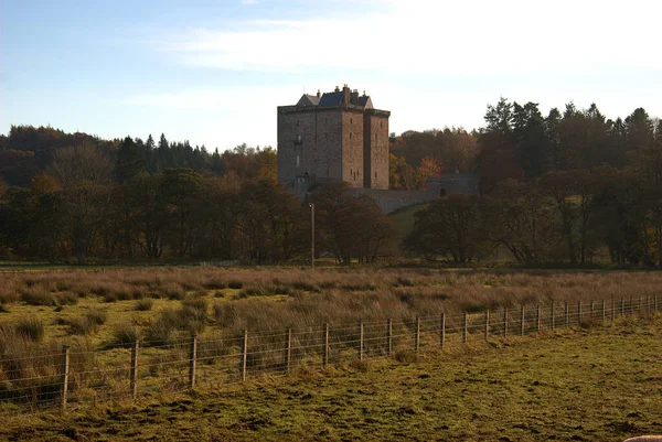 Widok Zamek Borthwick Jesienią Szkocji — Zdjęcie stockowe