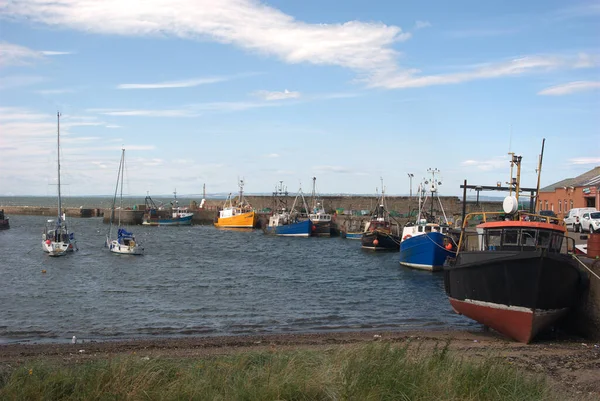 Port seton harbour boats and pier — Stock Photo, Image