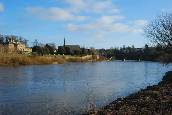 Rivière Tweed et pont à Kelso — Photo