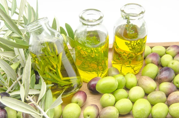 Olio extra vergine di oliva — Foto Stock