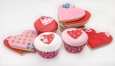 tereyağı cookiesn ve cupcake