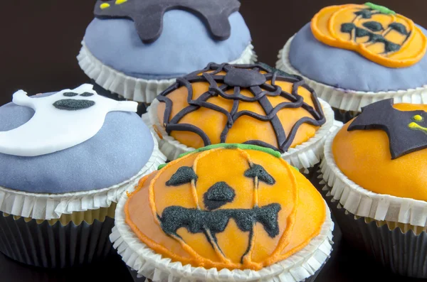 Halloween cupcakes — Stock Photo, Image