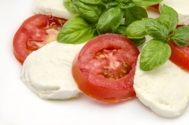 Caprese salatası