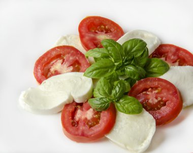 Caprese salatası