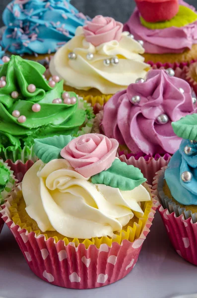 Cupcakes verziert — Stockfoto