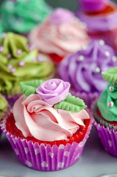 Cupcakes ingericht kleurrijke — Stockfoto