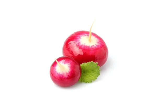 Two red radish fresh with leaves isolated. — Stock Photo, Image