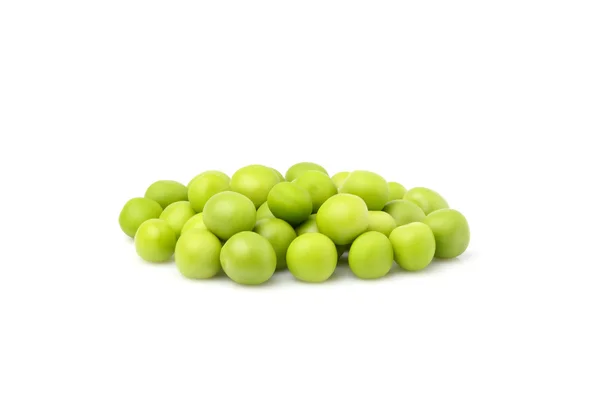 Guisantes verdes aislados . — Foto de Stock