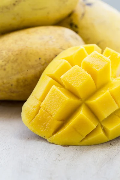 Yellow Thai mango — Stock Photo, Image