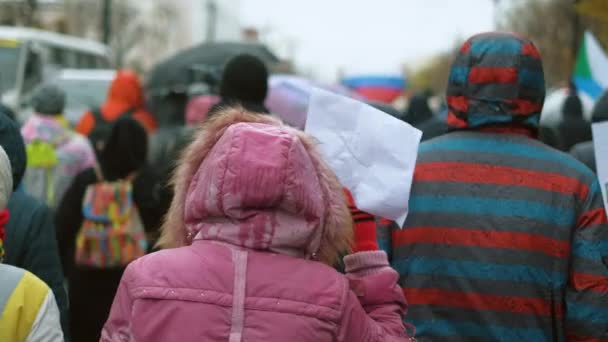 Irritado a protestar contra as pessoas nas ruas. Governo russo demanda reforma da justiça. — Vídeo de Stock