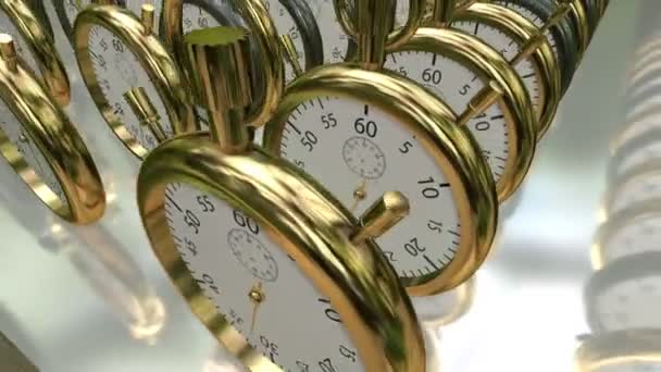 Рухомі рядки з секундомірами, хронометри золотистого і металевого кольору — стокове відео