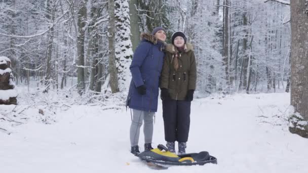 Woman Her Little Daughter Together Enjoying Winter Forest — Stock Video
