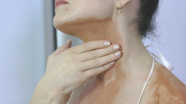 Woman Applying Clay Mask Neck Face Close — Stock Video