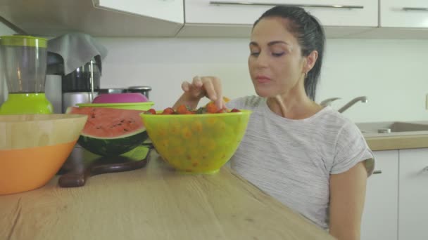 Woman Take Bad Smelling Watermelon — Stock Video