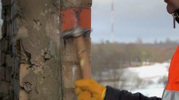 工人用锤子 — 图库视频影像