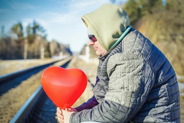 Man  near railway — Stock Photo, Image